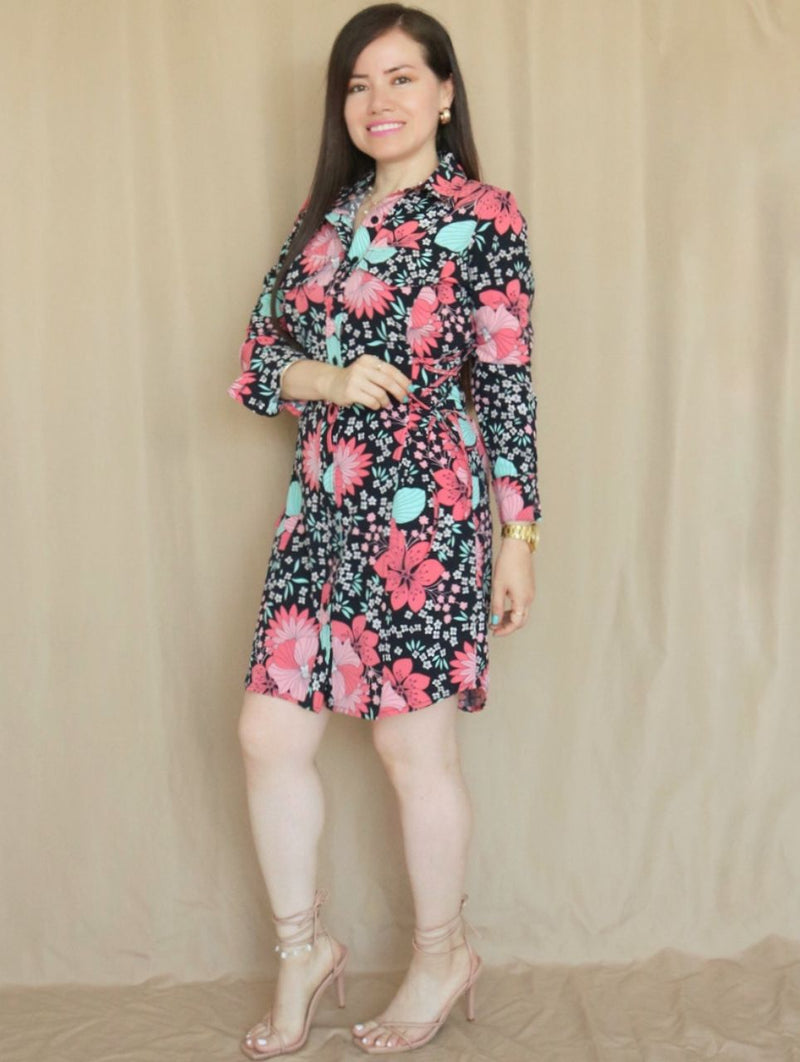 VESTIDO CORTO CAMISERO CON PLAQUETAS ESTAMPADO NEGRO